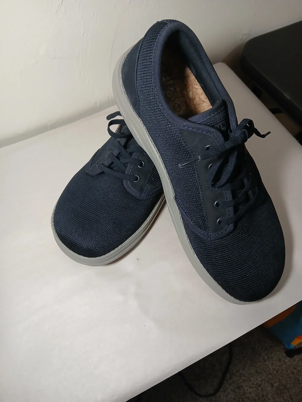 Itazero Men's Navy Blue Orthopedic-Style Sneakers Sz. 9.5